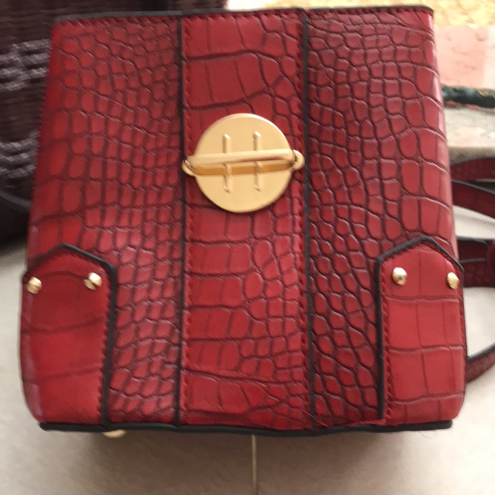 Top-Handle Croc-Embossed Red Satchel with Gold Hardware - Picture 8 of 11